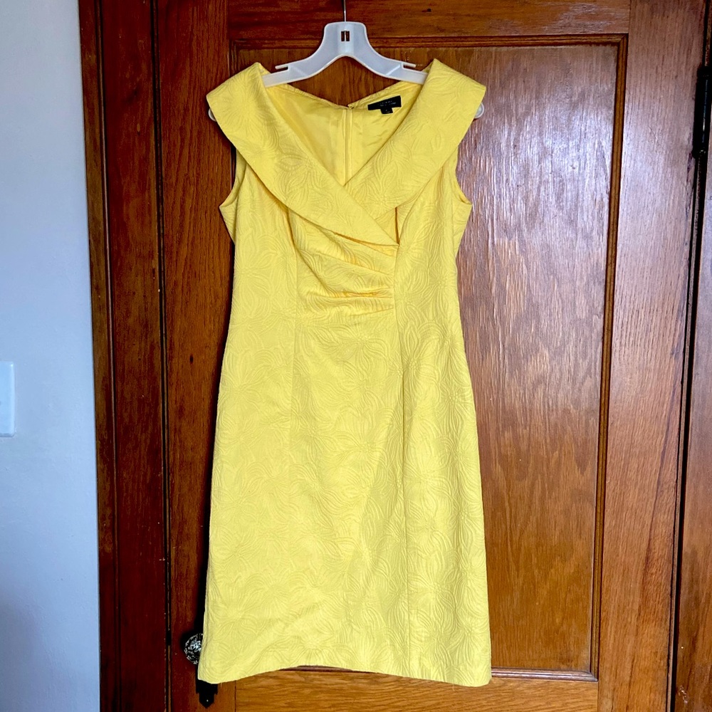 Tahari by Arthur S Levine Size 4 Canary Yellow Cocktqil Dress